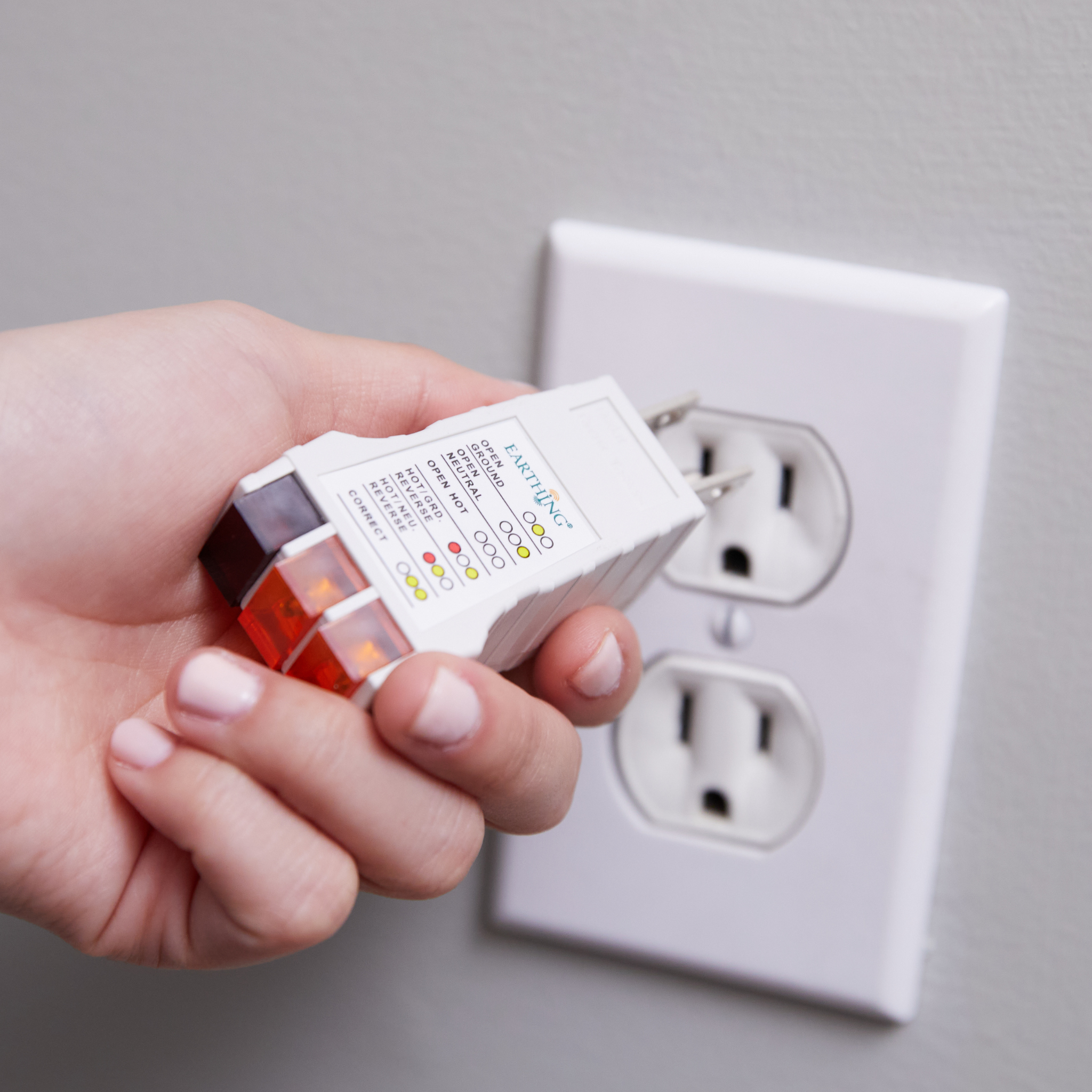 Earthing Outlet Checker U.S. (Type B Wall Outlets)