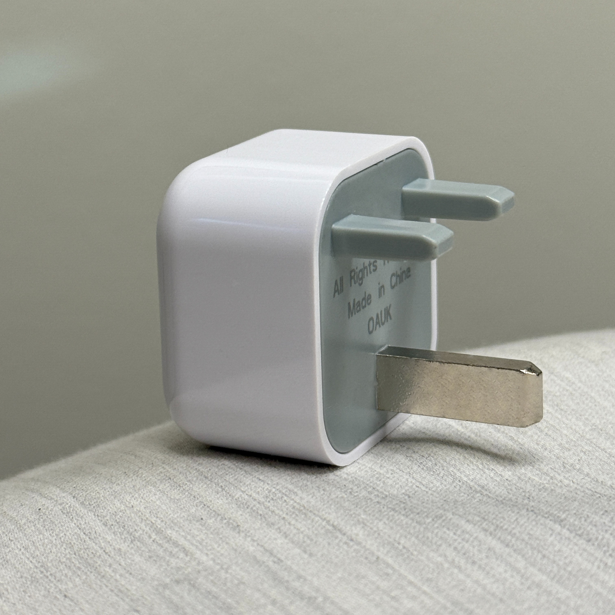 Earthing Safety Adapter UK (Type G Wall Outlets)